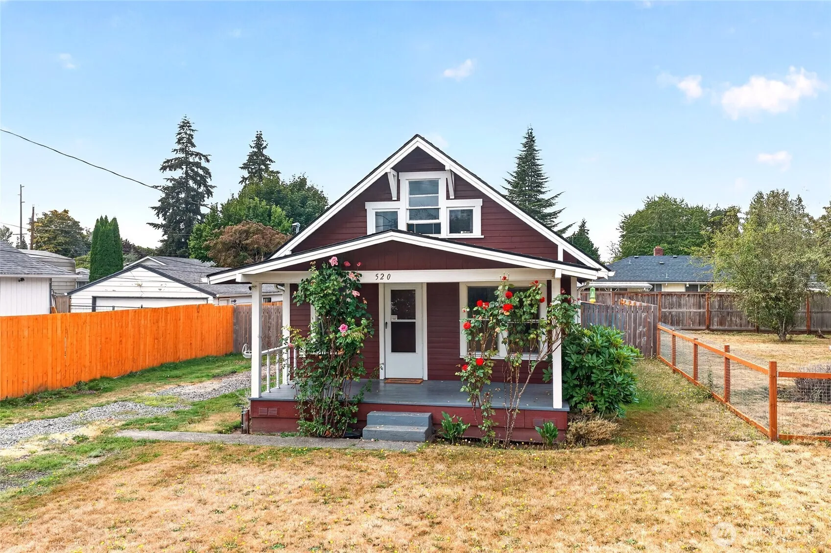Property photo for 520 12th Street Se, Puyallup photo 2