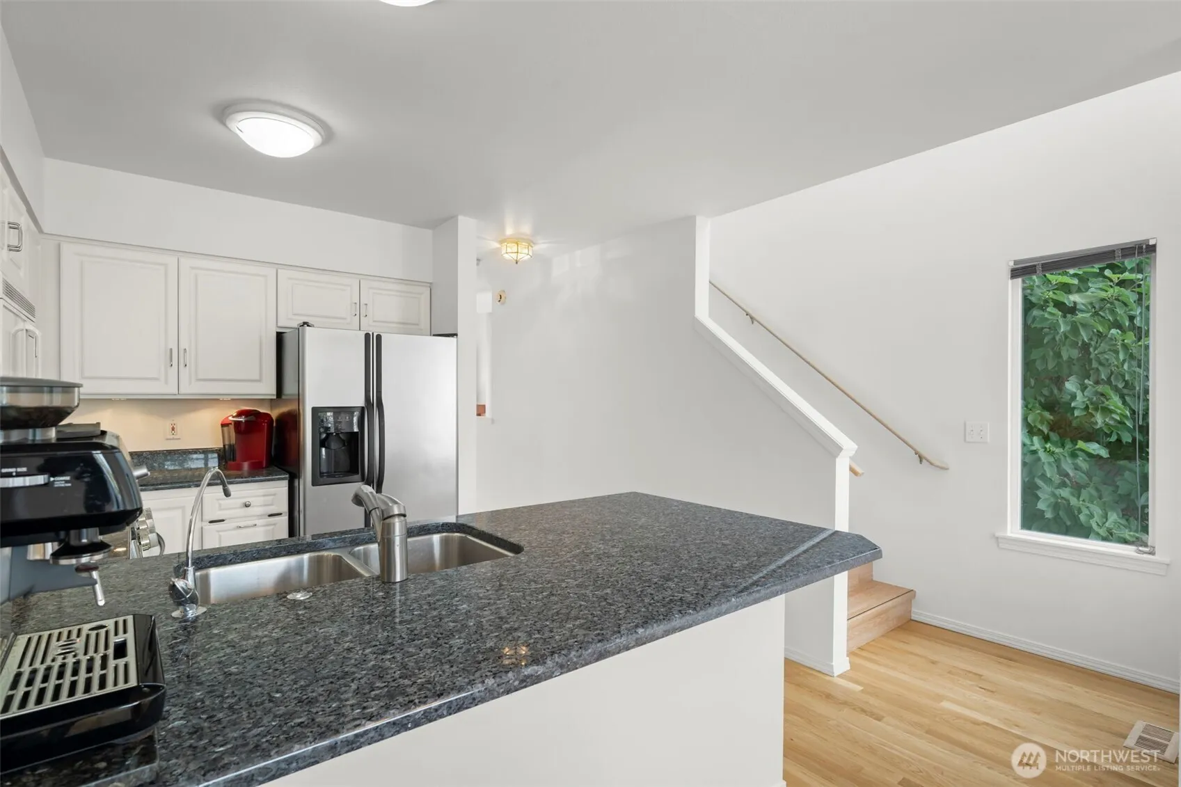 Property photo for 5243 40th Avenue Ne, Seattle photo 4