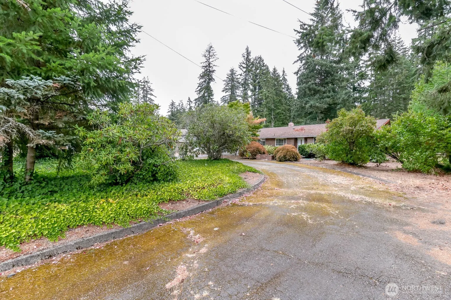 Property photo for 17407 36th Ave E, Tacoma photo 3