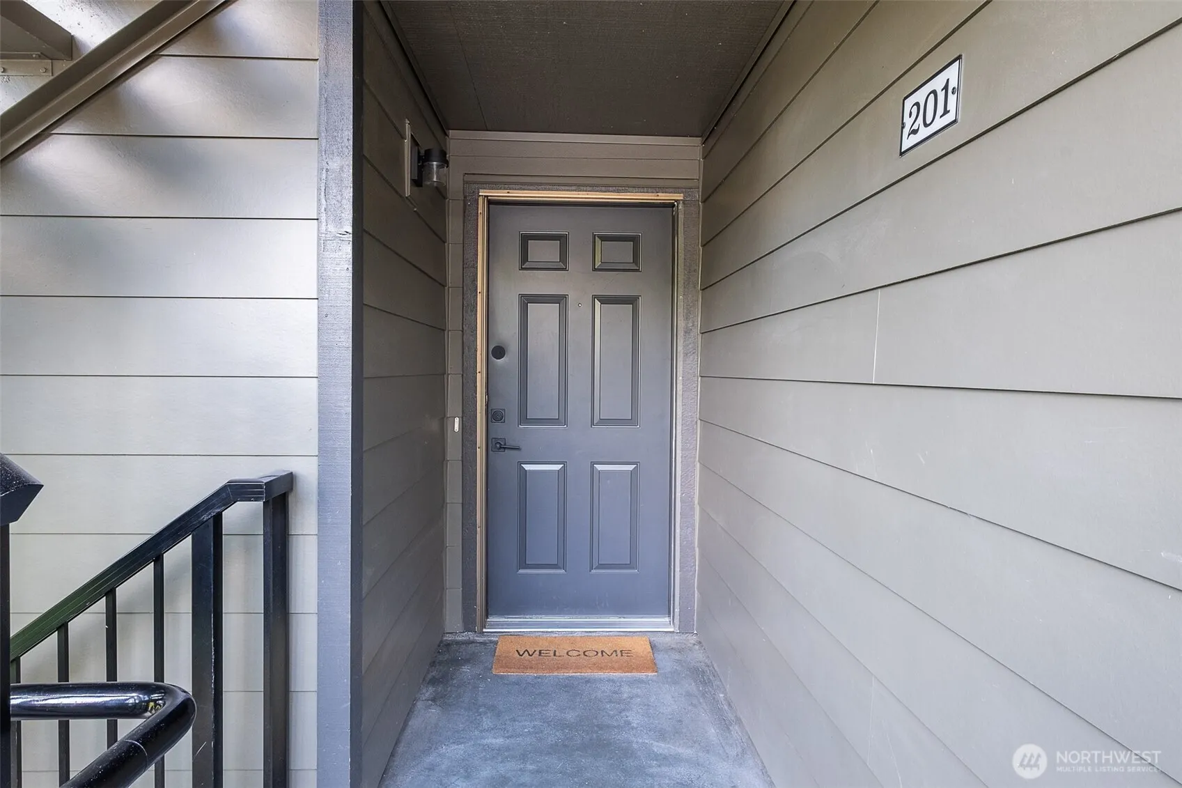 Property photo for 1800 N 105th Street #9-201, Seattle photo 4