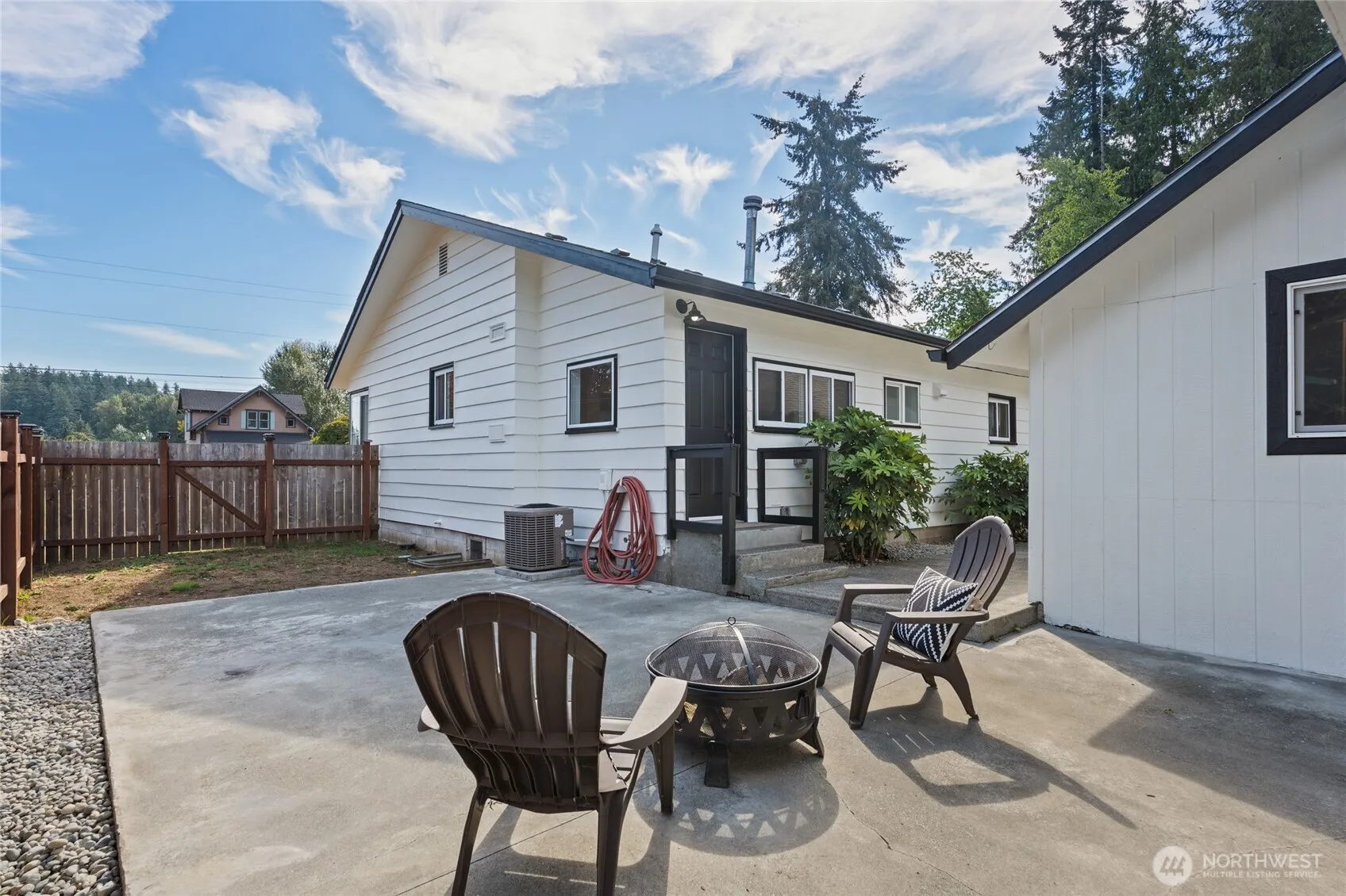 Property photo for 1110 25th Street Se, Puyallup photo 2