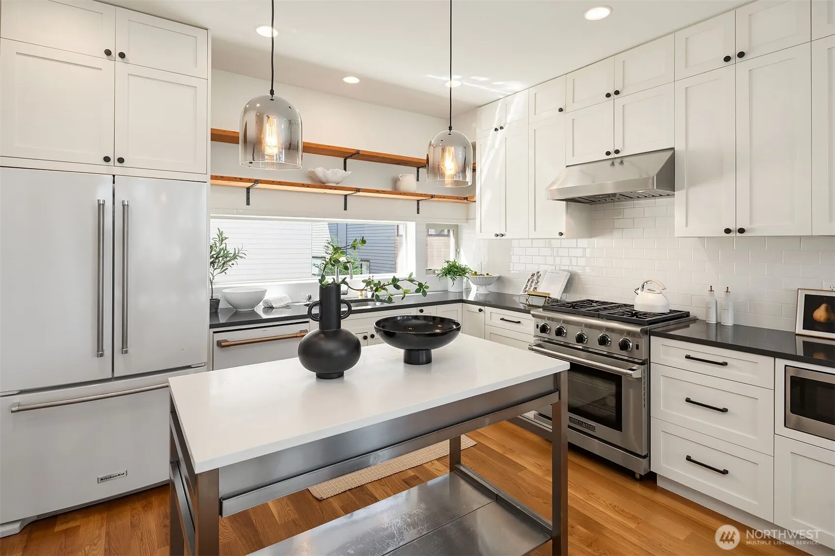 Property photo for 1537 Grandview Place E #d, Seattle photo 5