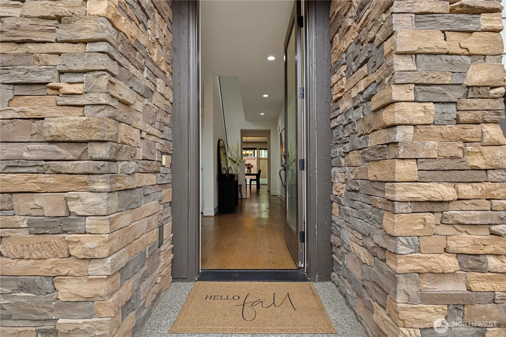 Property photo for 1431 243rd Place Ne, Sammamish photo 3