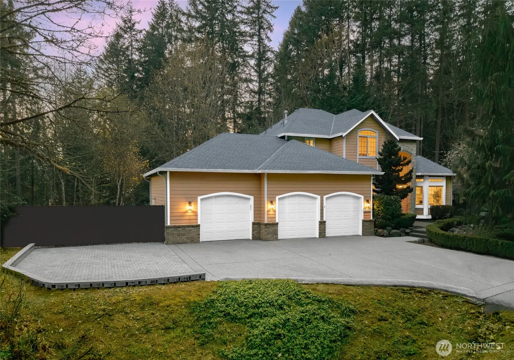 Property photo for 5107 218th Avenue Ne, Redmond