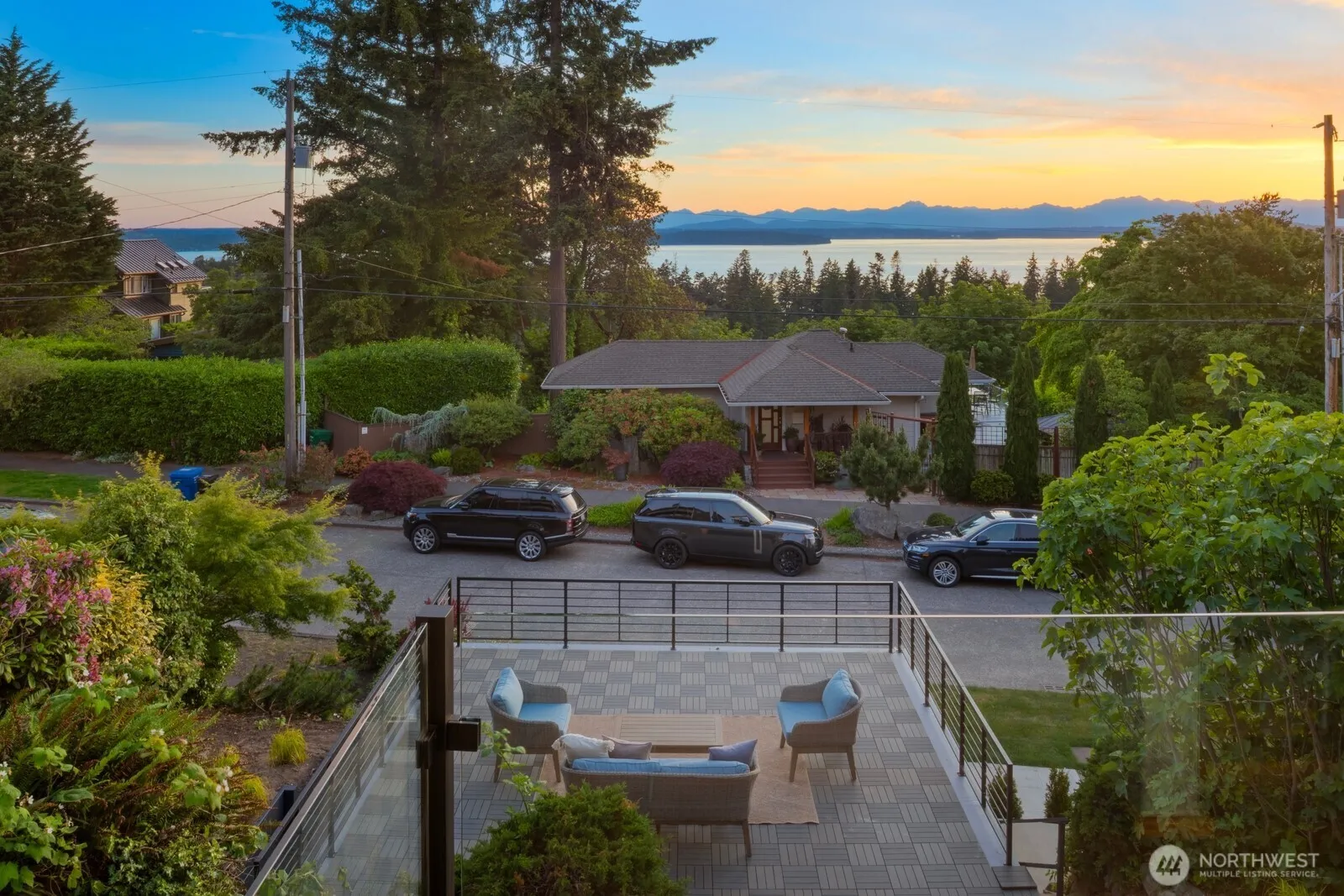 Property photo for 7602 44th Avenue Sw, Seattle photo 5