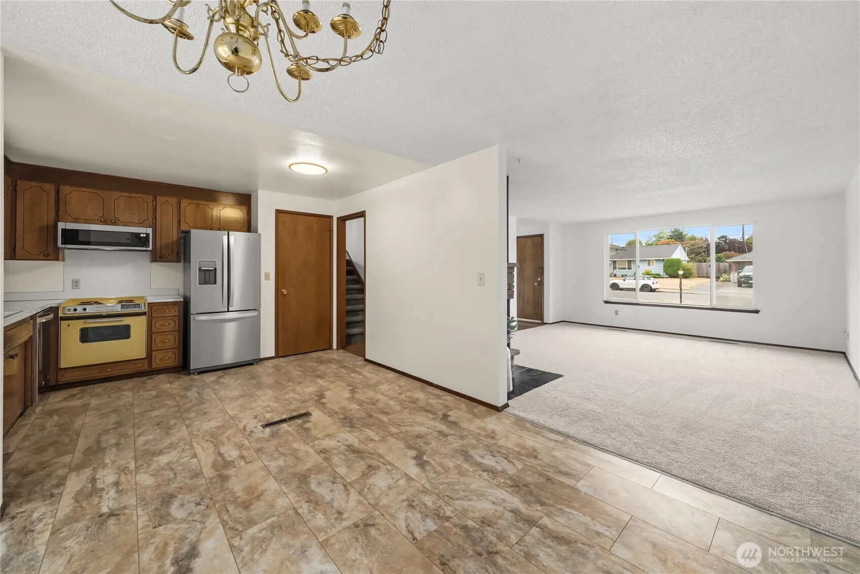 Property photo for 1810 N Highland Street, Tacoma photo 5