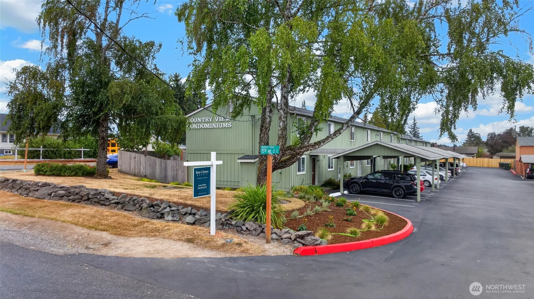 Property photo for 10332 15th Avenue Ct E, Tacoma photo 3