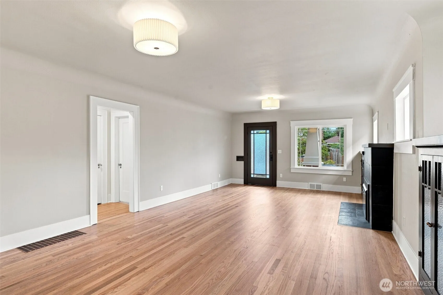 Property photo for 616 N Steele Street, Tacoma photo 5