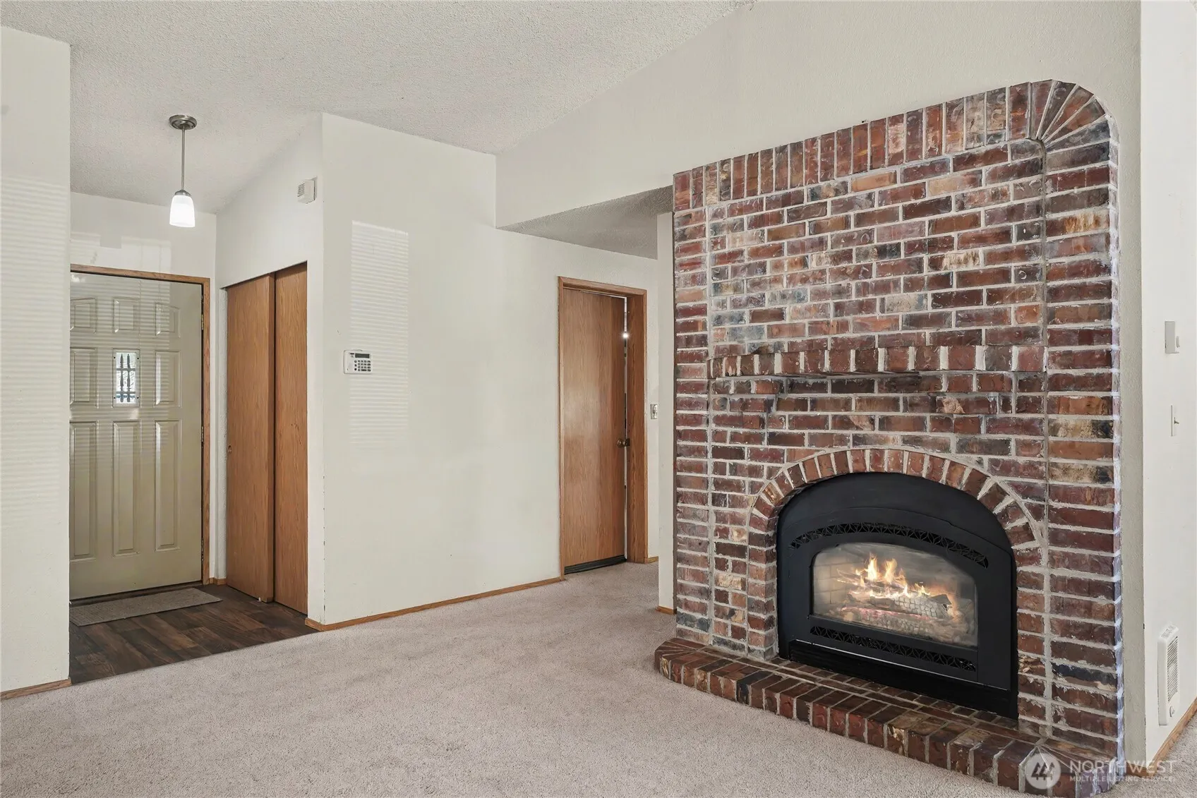 Property photo for 230 145th Street Ct E, Tacoma photo 3