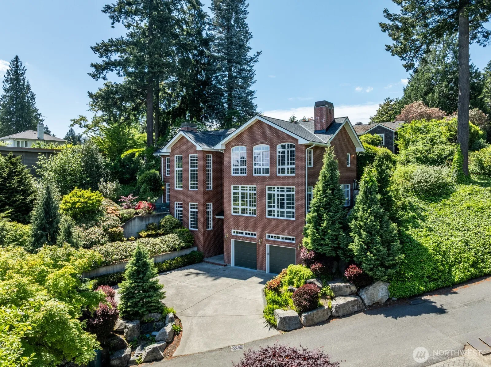 Property photo for 6681 Ne Windermere Street, Seattle photo 2