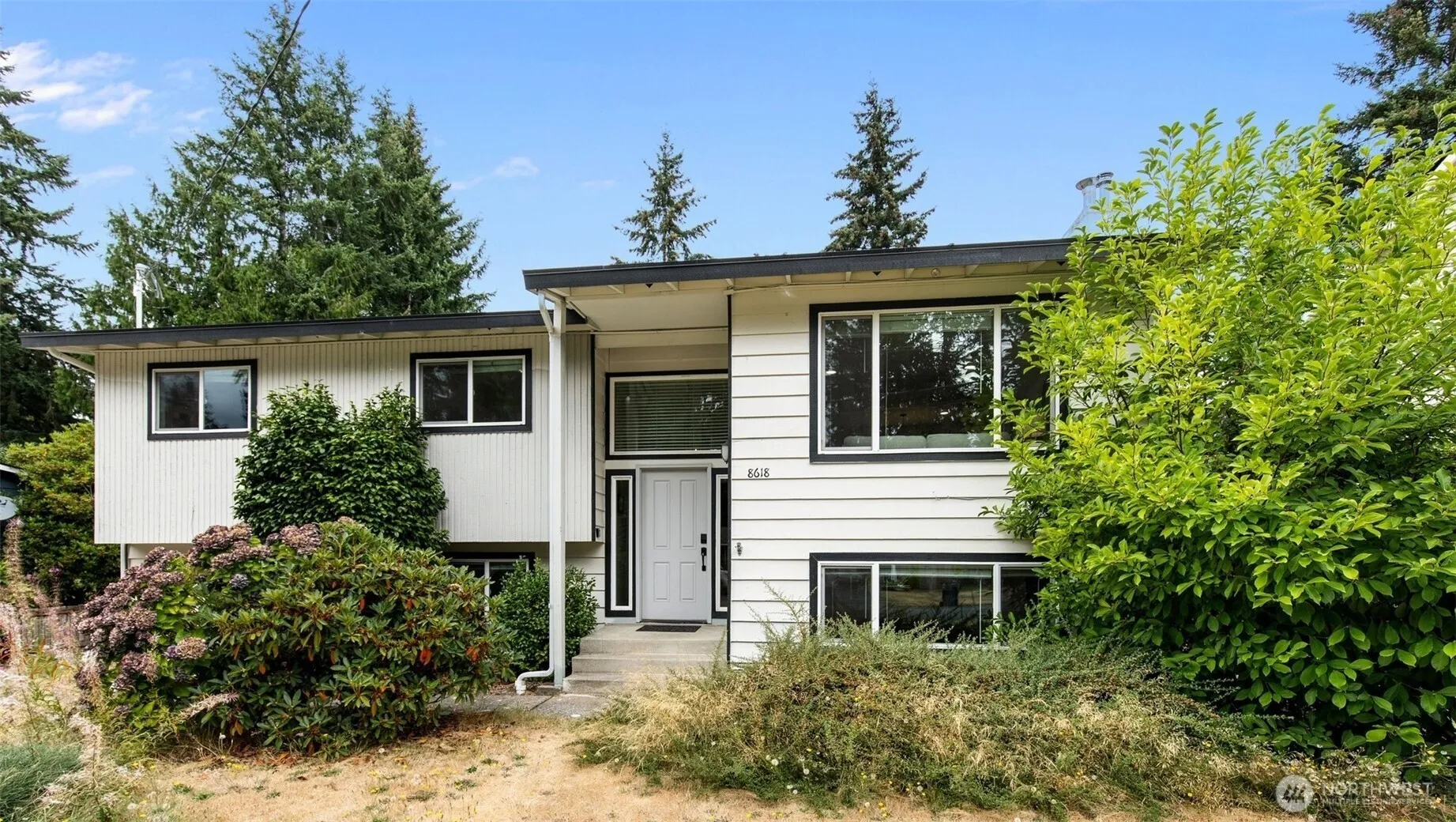 Property photo for 8618 Ne 137th Street, Kirkland