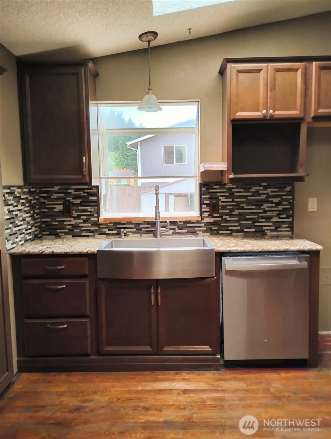 Property photo for 15103 Westmore Drive E, Puyallup photo 4