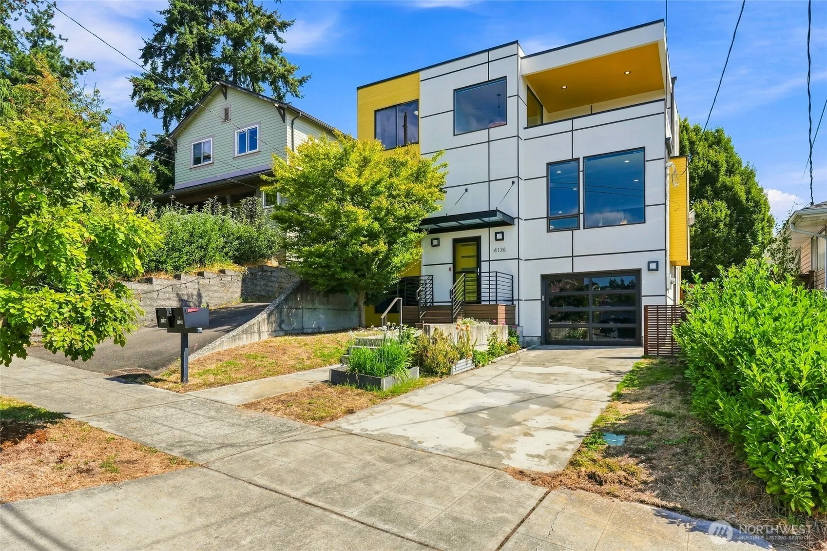 Property photo for 4126 Cascadia Avenue S, Seattle photo 2