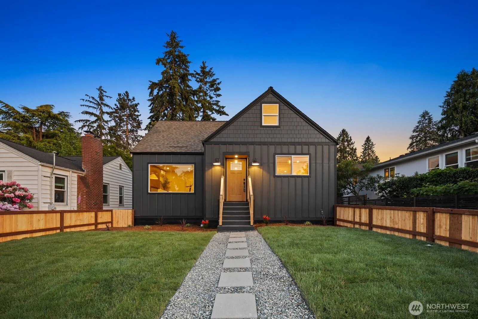 Property photo for 3209 Ne 98th Street, Seattle photo 2