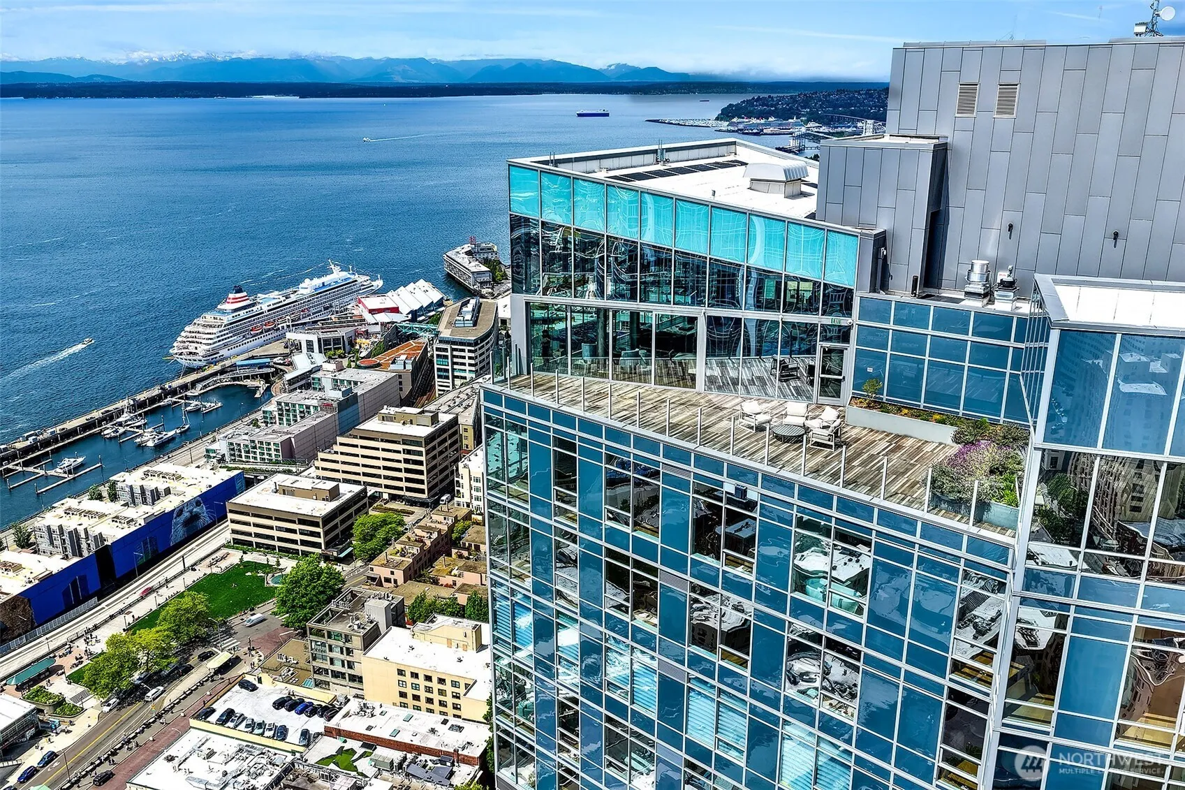 Property photo for 121 Stewart Street #407, Seattle photo 2