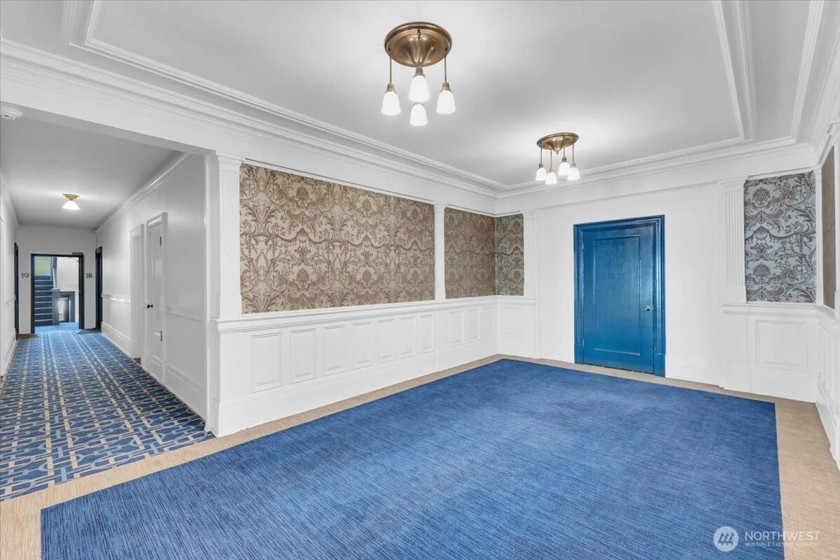 Property photo for 615 Boren Avenue #8, Seattle photo 2