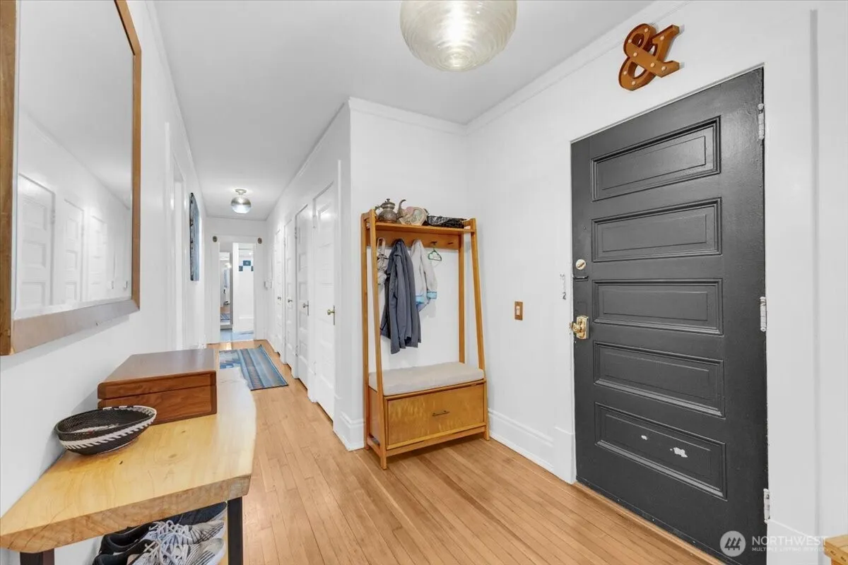 Property photo for 615 Boren Avenue #8, Seattle photo 5