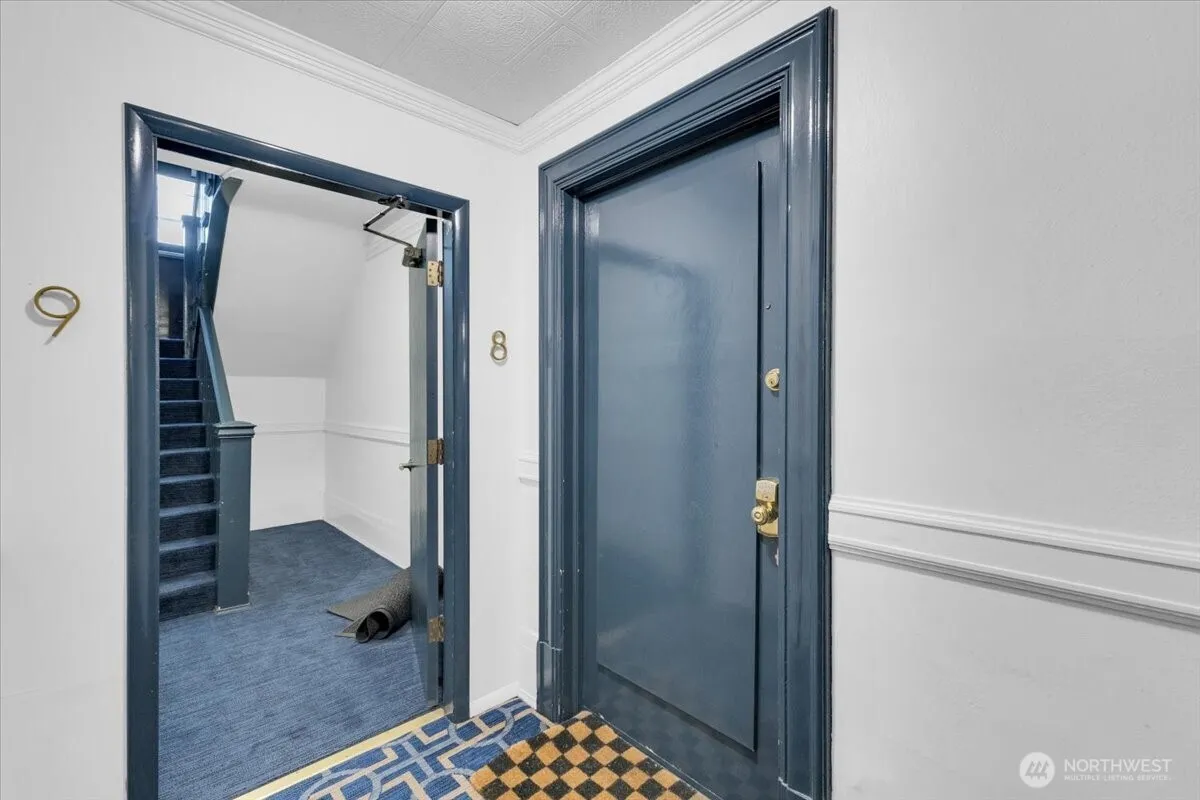 Property photo for 615 Boren Avenue #8, Seattle photo 3