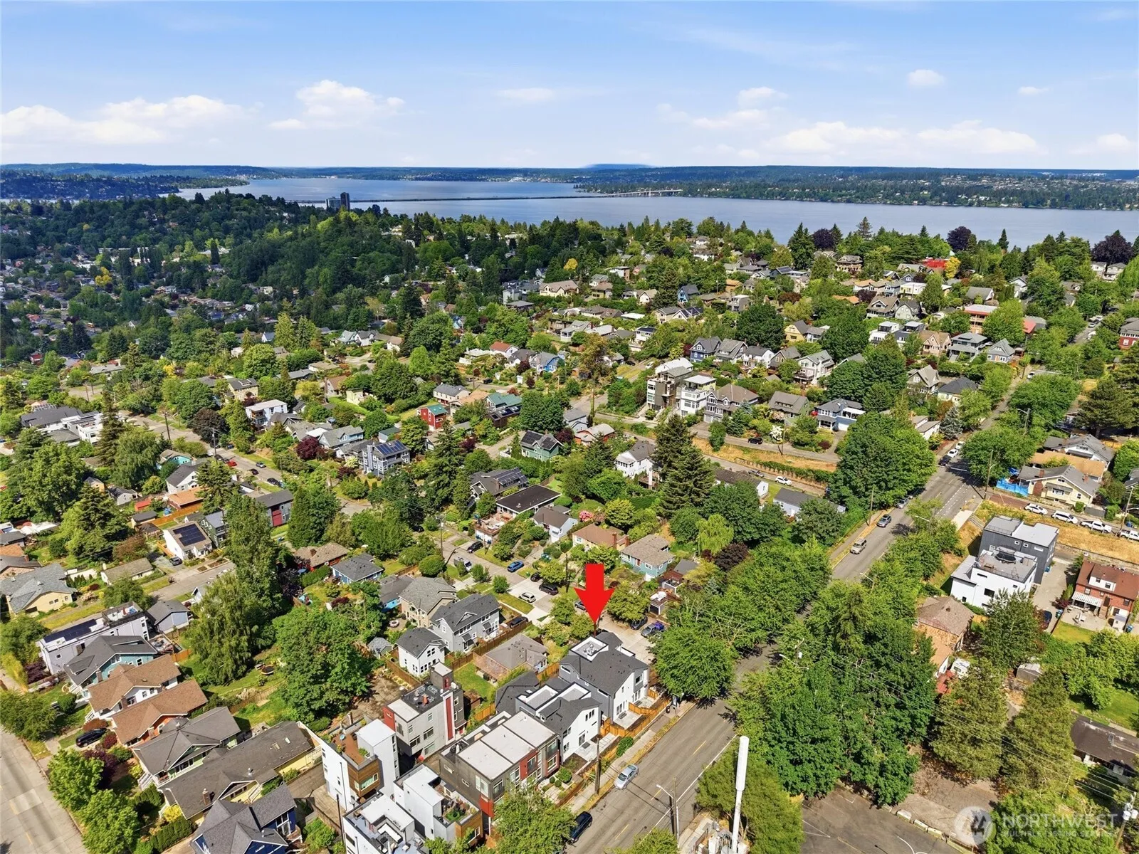 Property photo for 1401 29th Avenue, Seattle photo 3