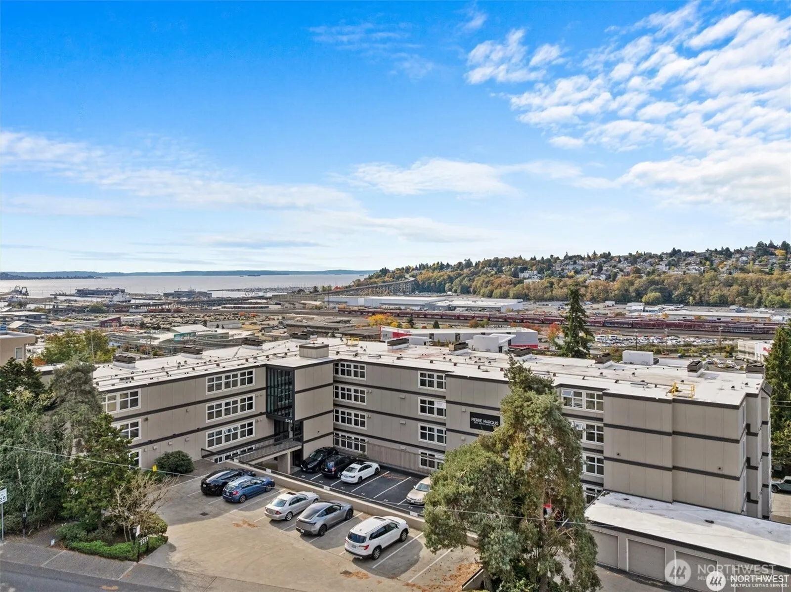 Property photo for 2253 Gilman Drive W #104, Seattle photo 3