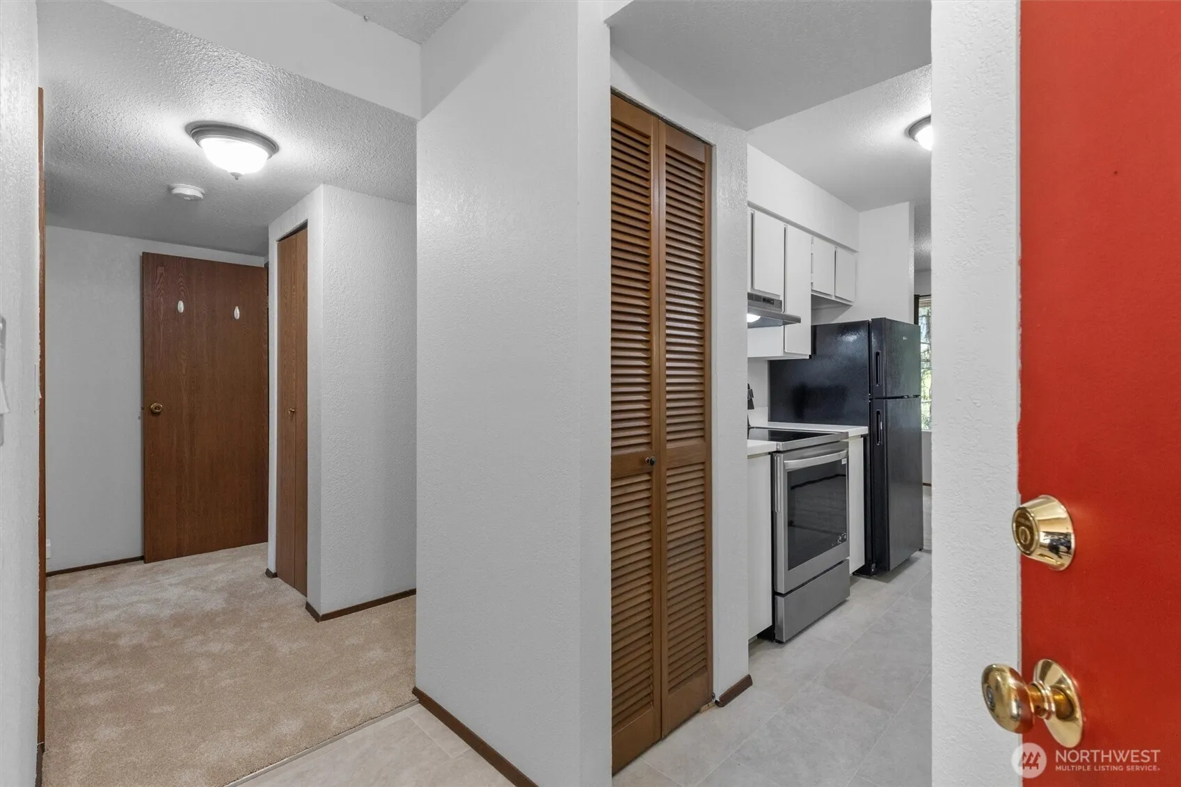 Property photo for 16200 Ne 12th Court #d59, Bellevue photo 3