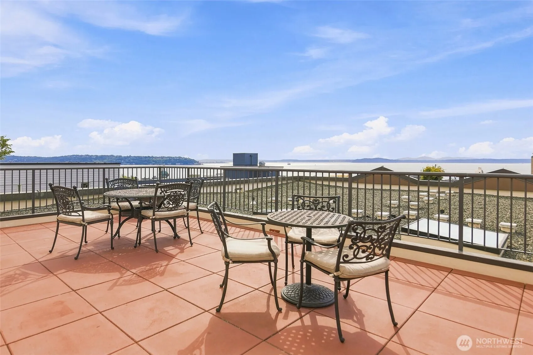 Property photo for 323 Queen Anne Avenue N #510, Seattle photo 3