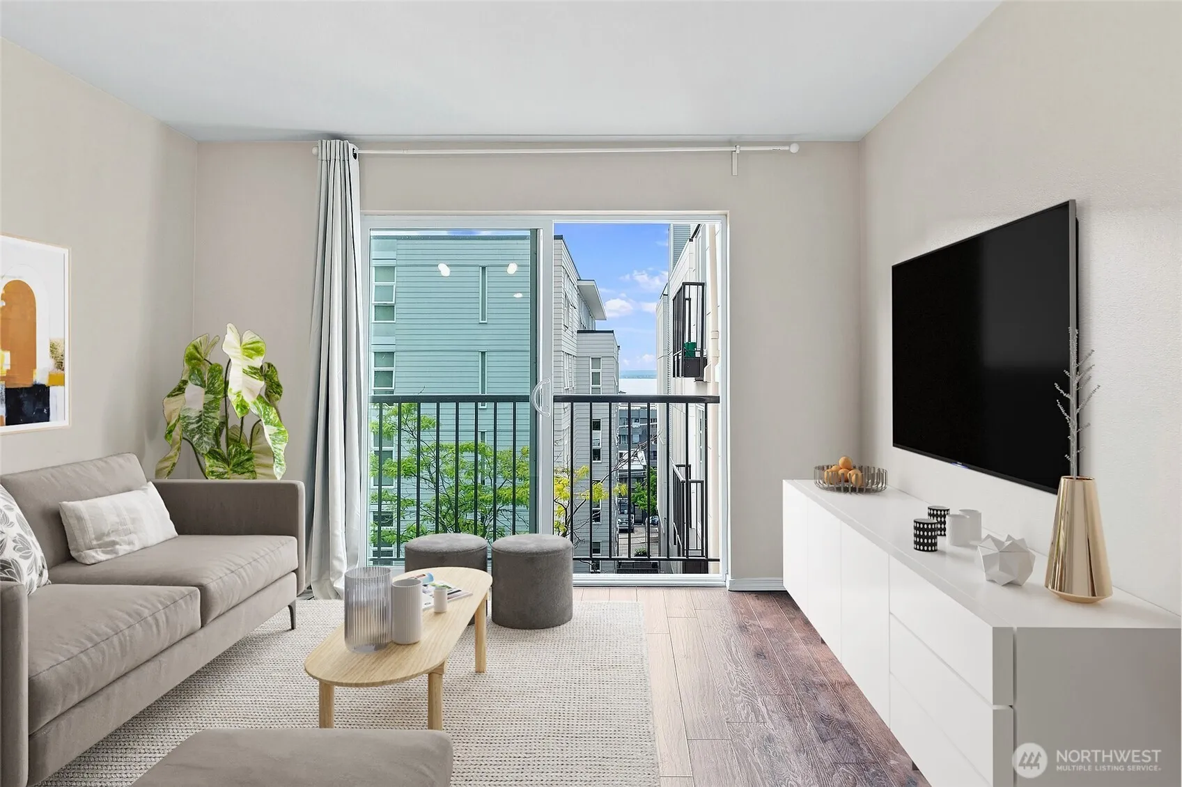 Property photo for 323 Queen Anne Avenue N #510, Seattle photo 5