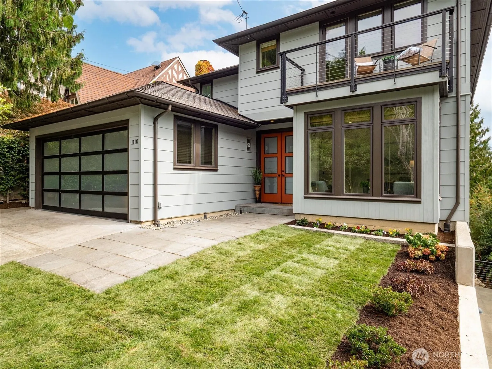 Property photo for 1110 36th Avenue, Seattle photo 3
