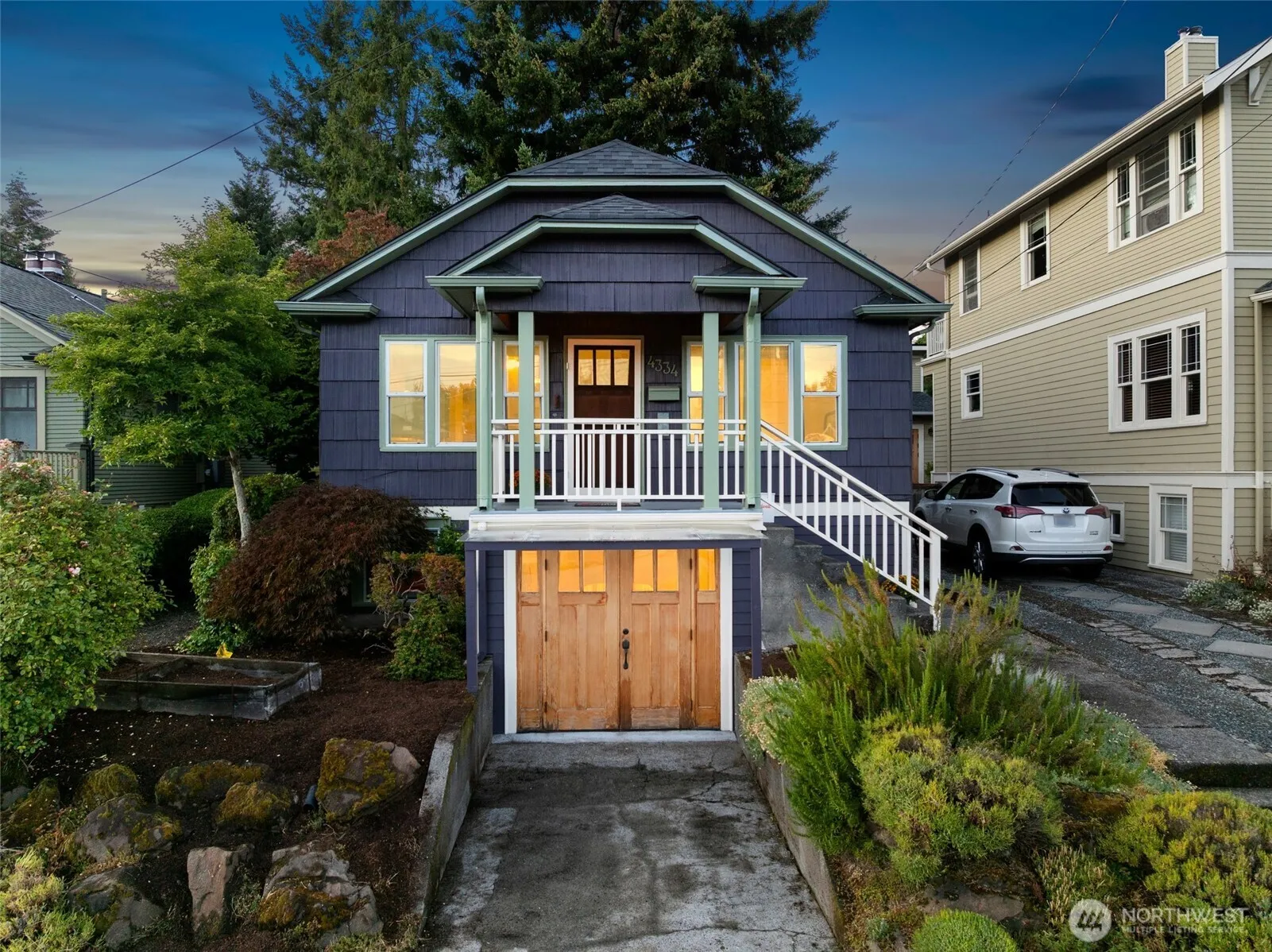 Property photo for 4334 Sw Dawson Street, Seattle