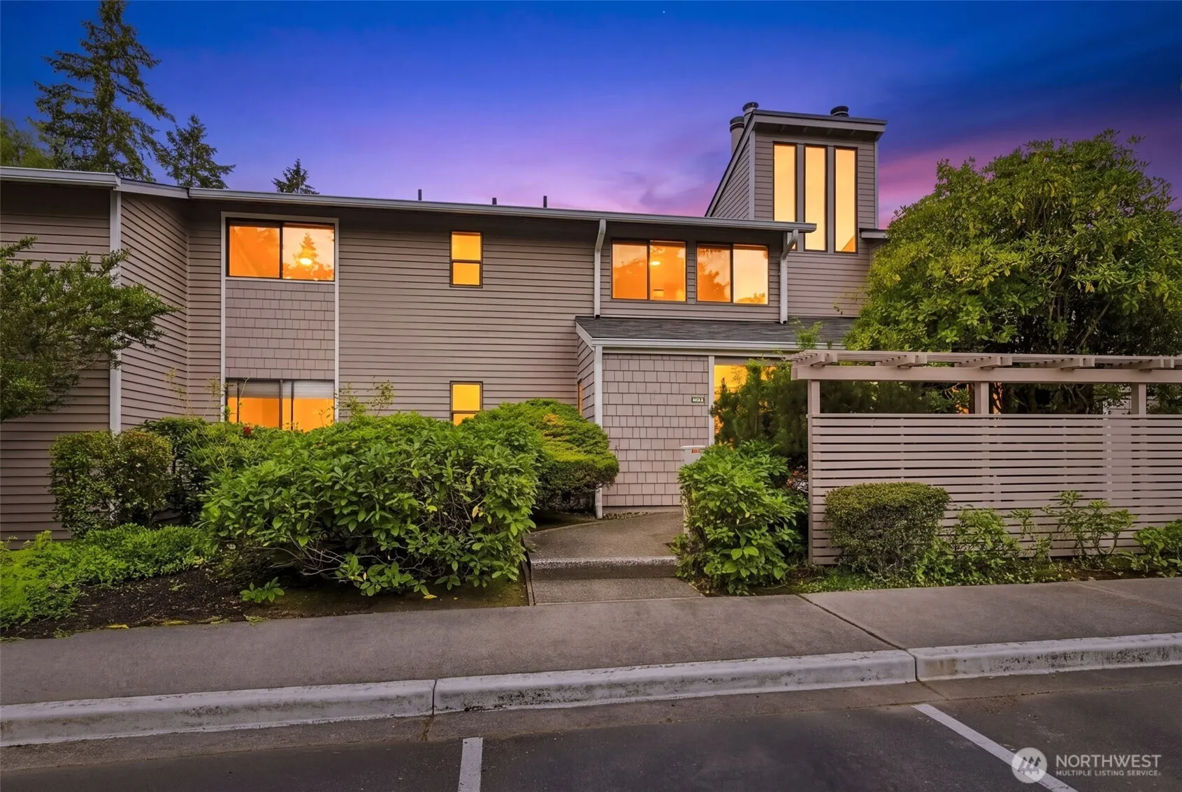 Property photo for 9927 Ne 144th Lane #804, Kirkland
