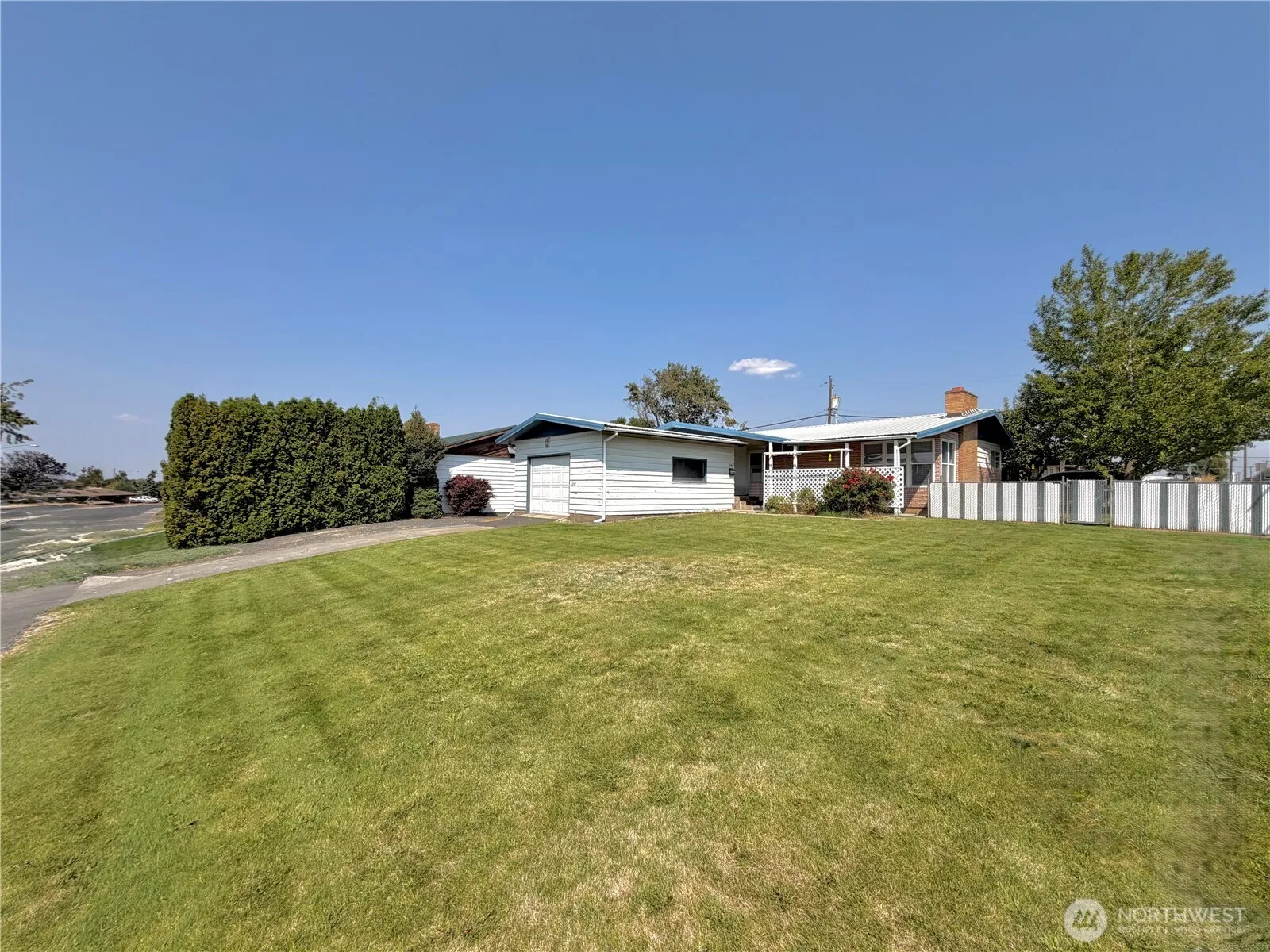 Property photo for 1241 S Skyline Drive, Moses Lake