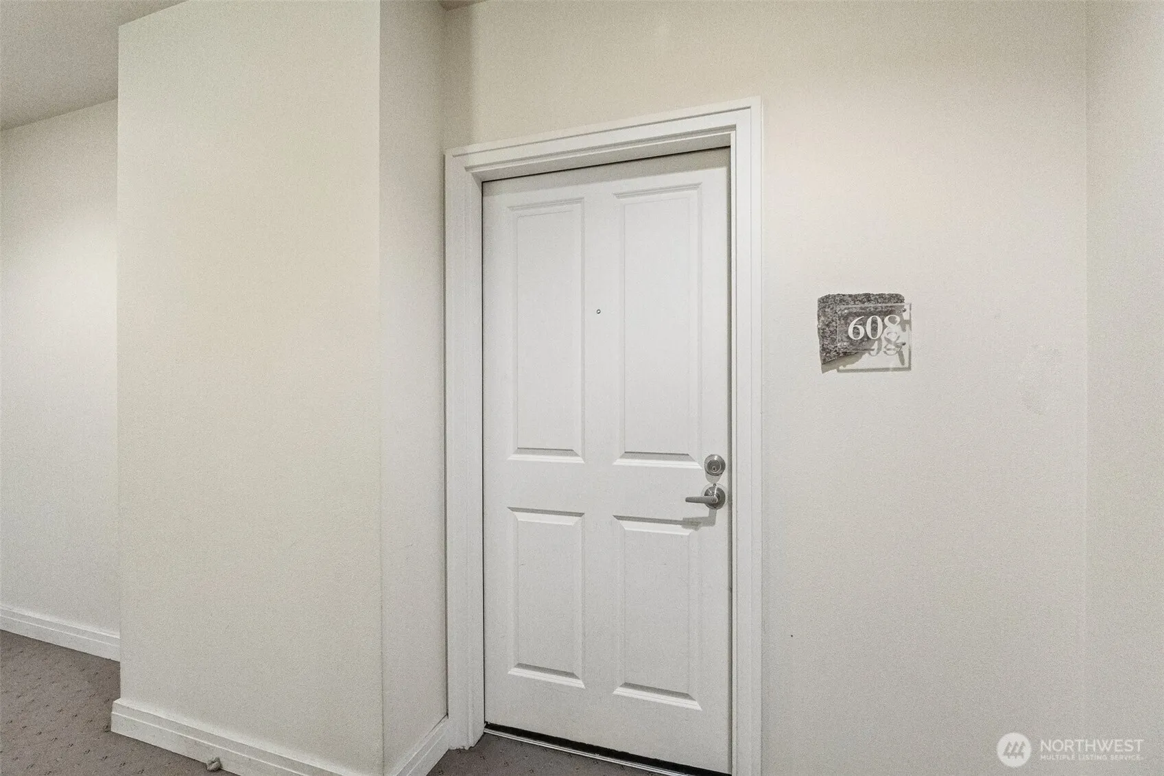 Property photo for 4343 Roosevelt Way Ne #608, Seattle photo 5