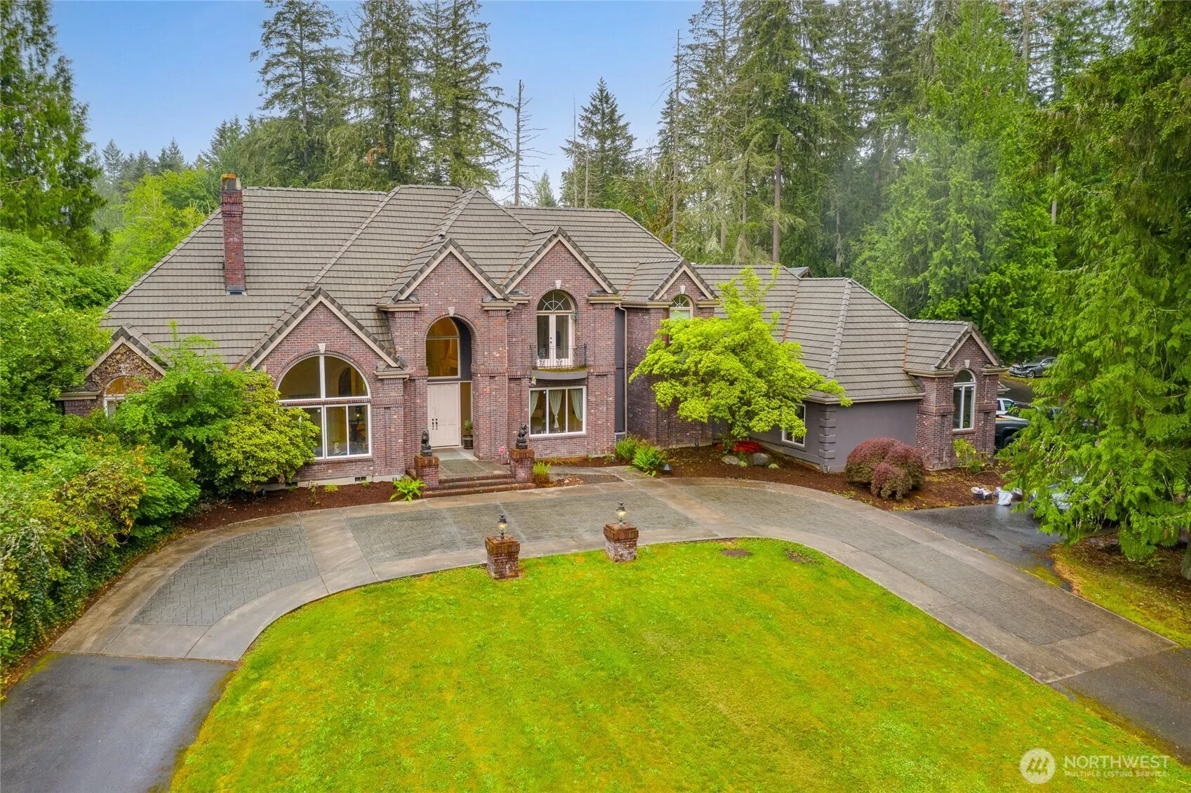 Property photo for 1018 254th Avenue Ne, Redmond photo 2