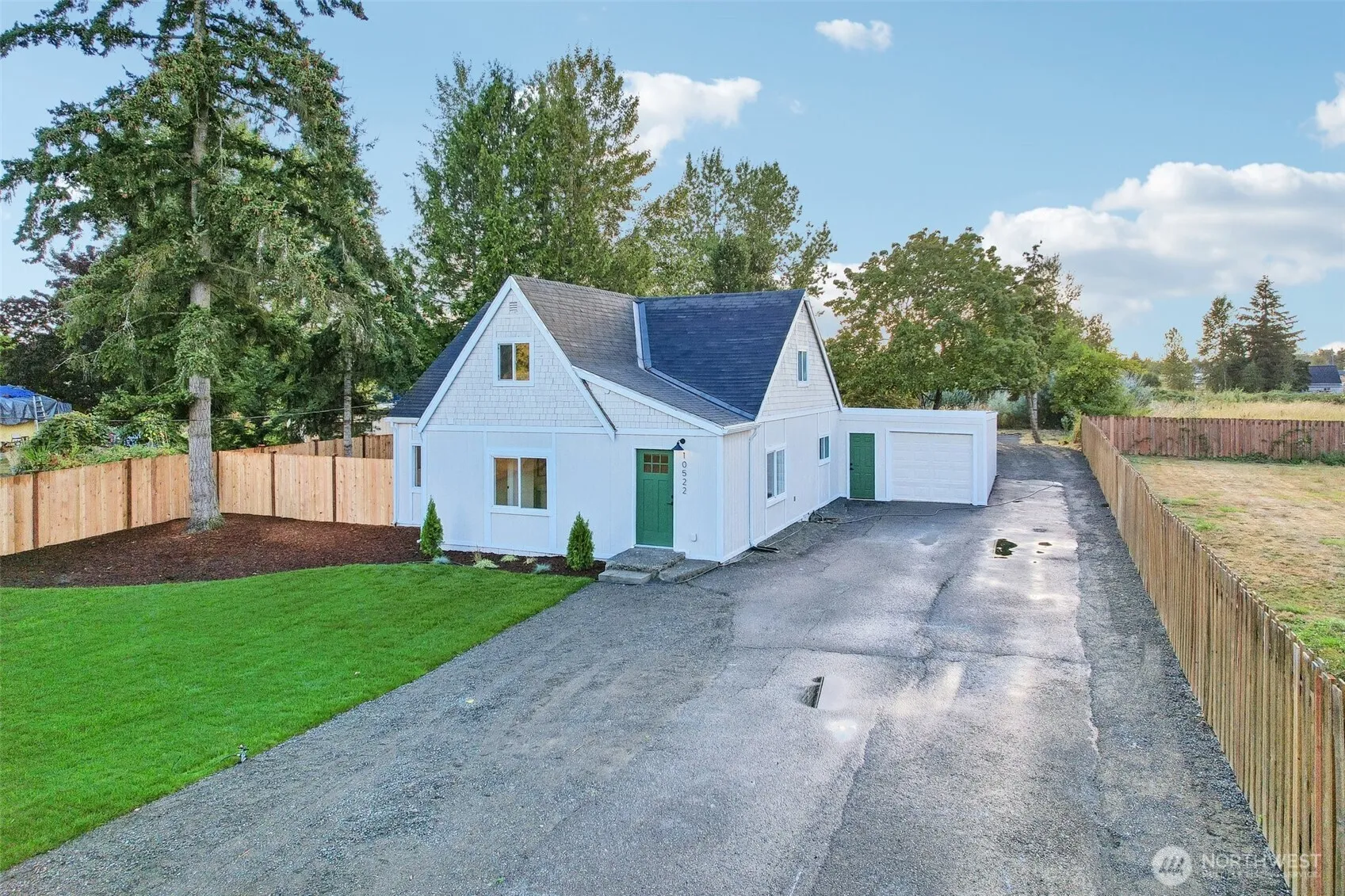 Property photo for 10522 22nd Avenue E, Tacoma photo 5