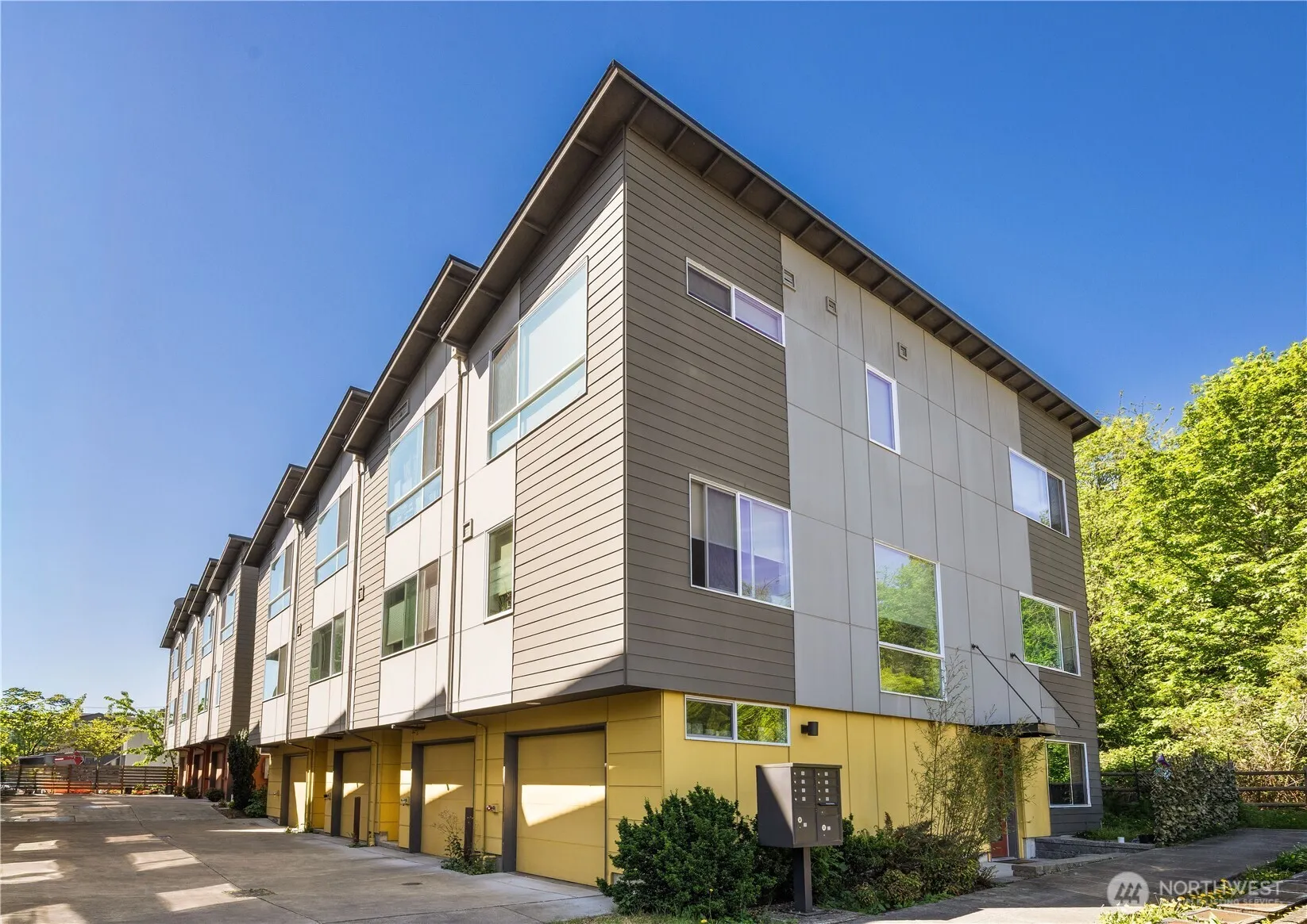 Property photo for 2705 S Charlestown Street, Seattle