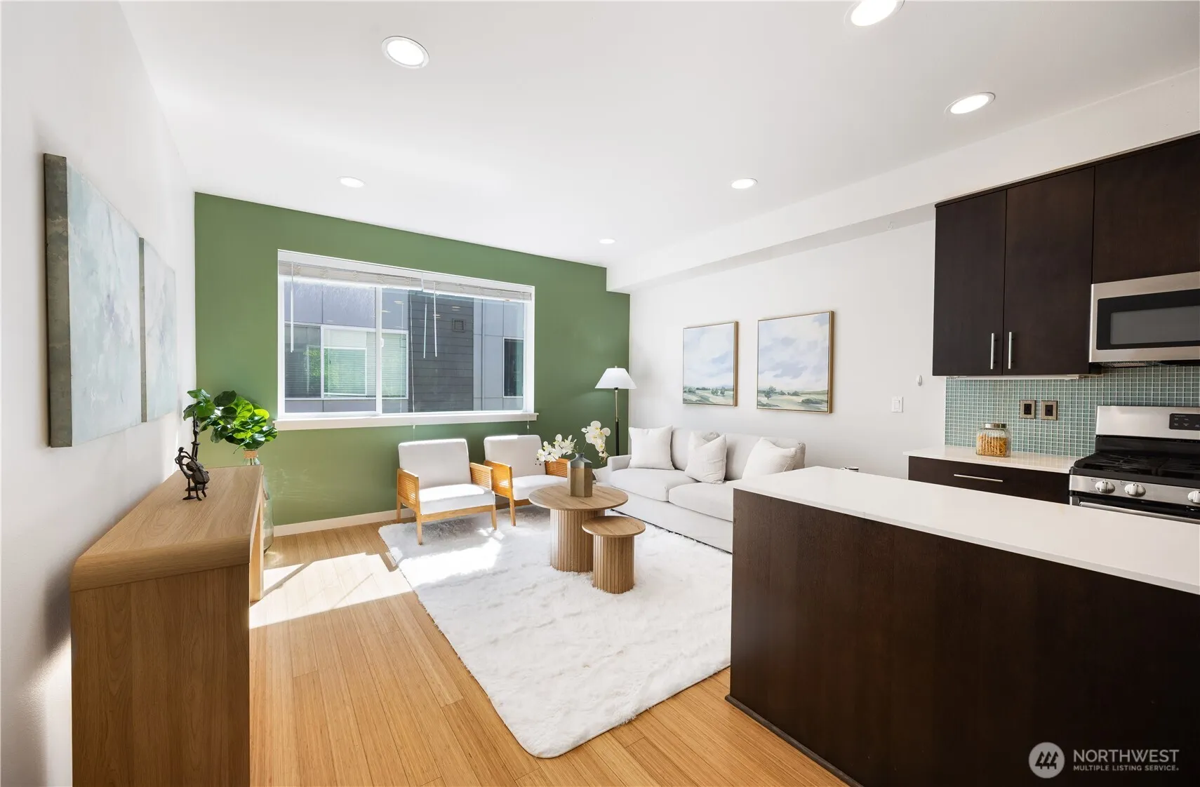 Property photo for 2705 S Charlestown Street, Seattle photo 5