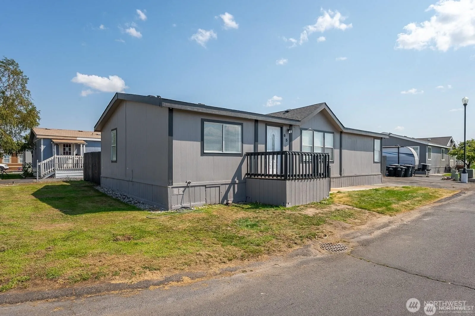 Property photo for 4000 Ne Longview Street #65, Moses Lake photo 2
