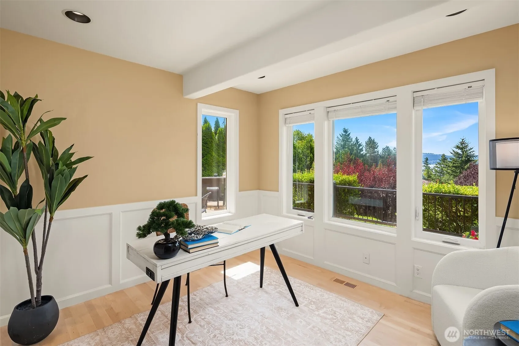 Property photo for 20230 Ne 18th Place, Sammamish photo 5