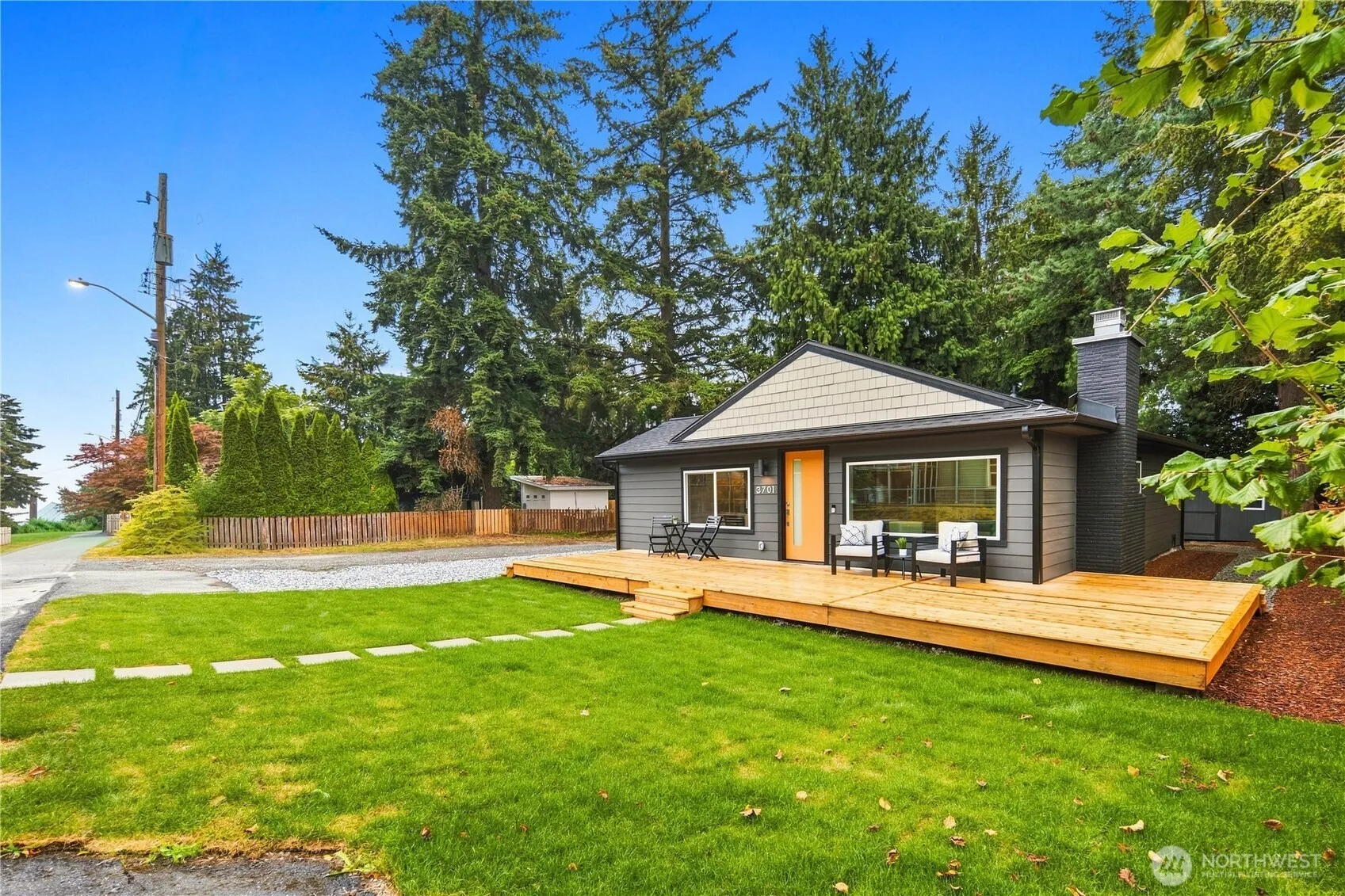 Property photo for 3701 Sw 105th Street, Seattle photo 4