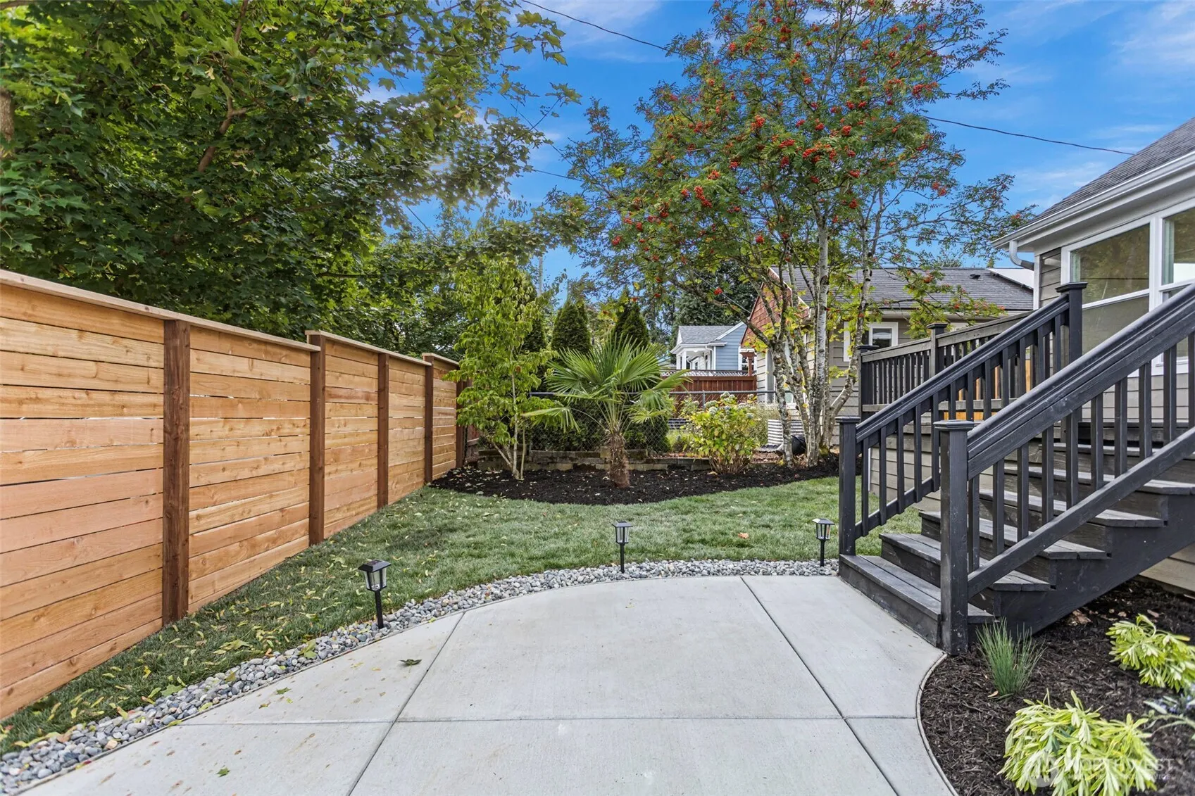 Property photo for 618 N 125th Street, Seattle photo 2