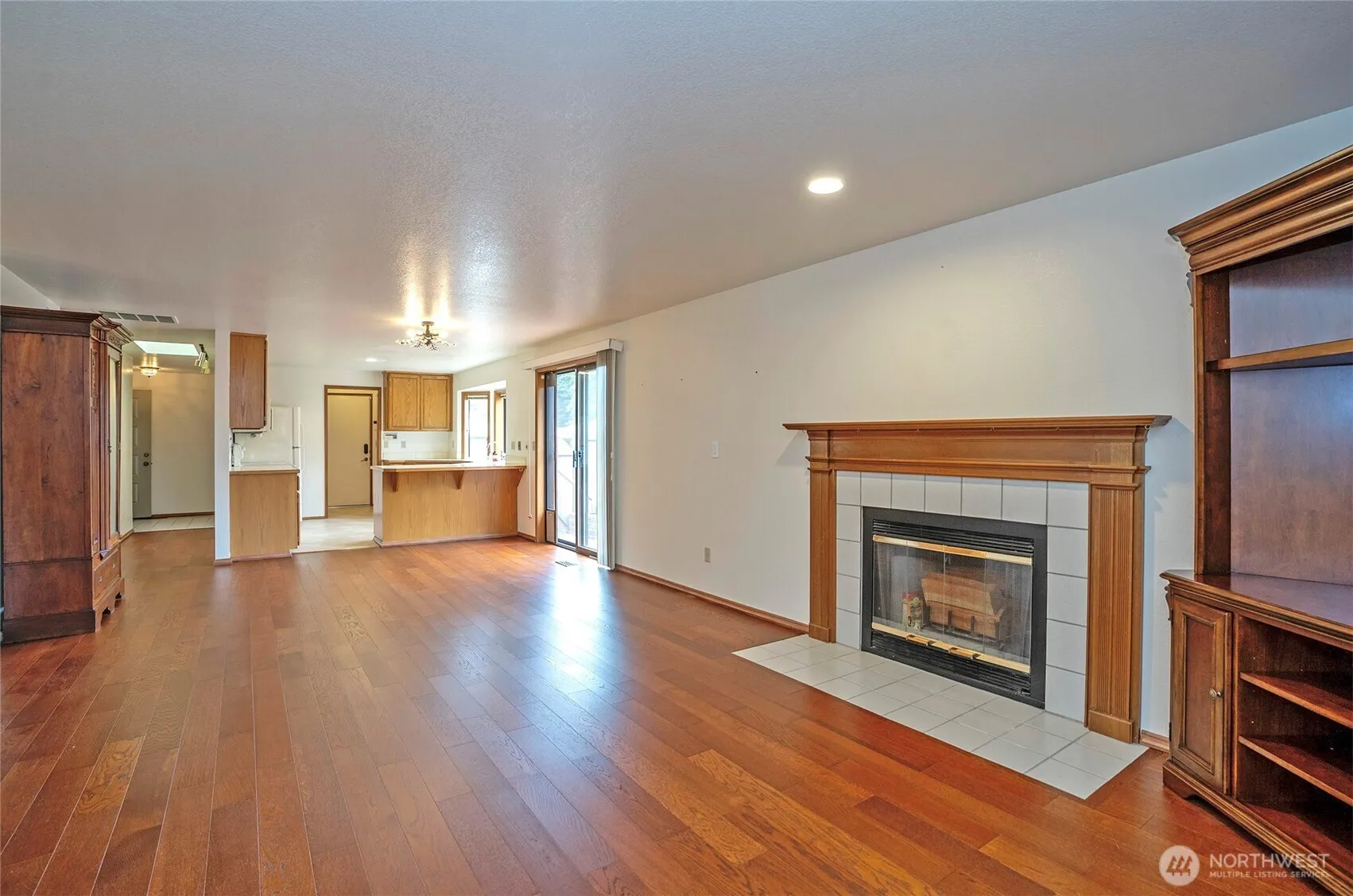 Property photo for 8014 53rd Street W, University Place photo 5