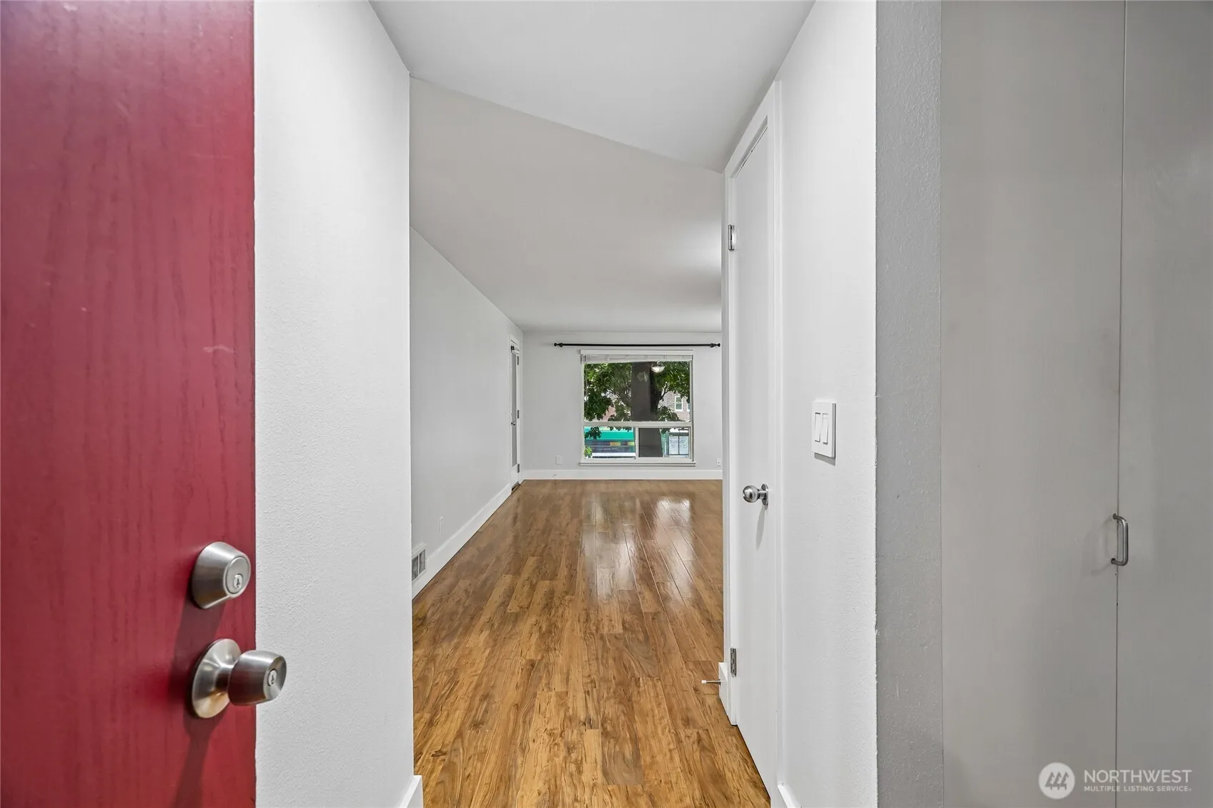 Property photo for 7323 Sand Point Way Ne #106, Seattle photo 4