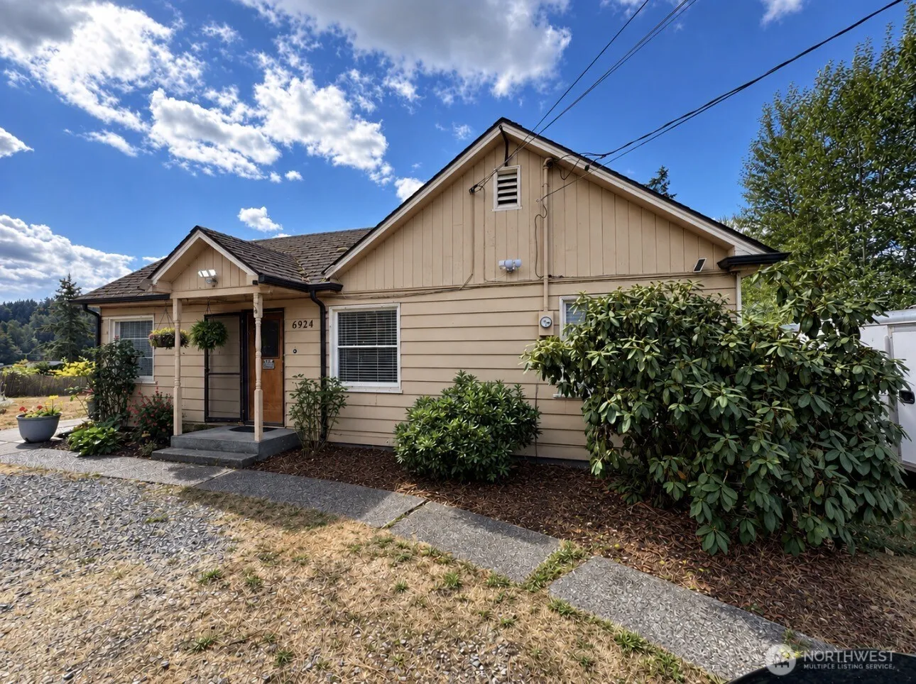 Property photo for 6924 Johnson Road Ne, Tacoma