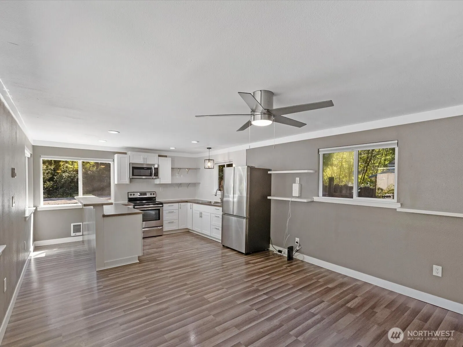 Property photo for 12906 Crystal Springs Drive, Granite Falls photo 4