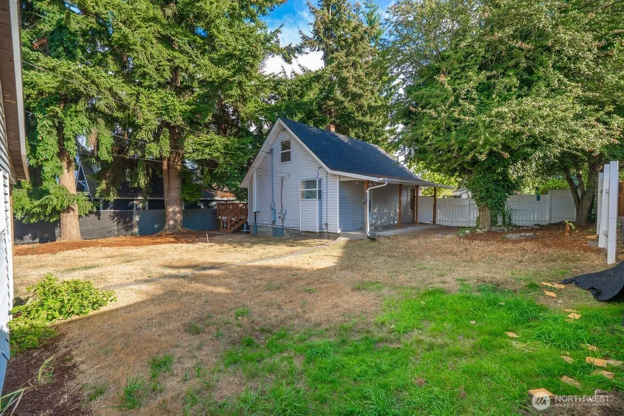 Property photo for 821 E 60th Street, Tacoma photo 3