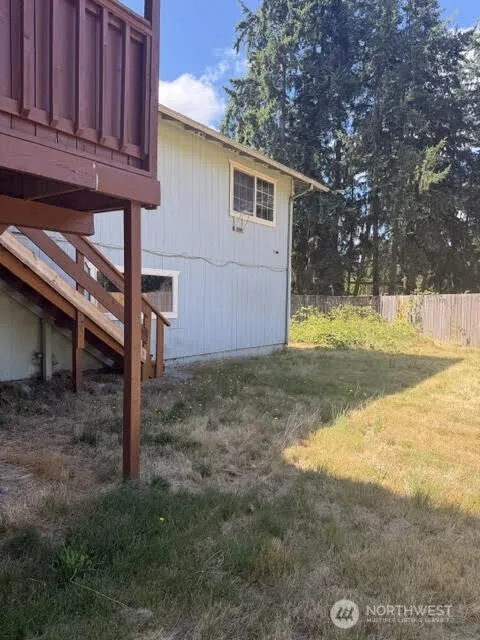 Property photo for 1306 Sherwood Court E, Tacoma photo 2
