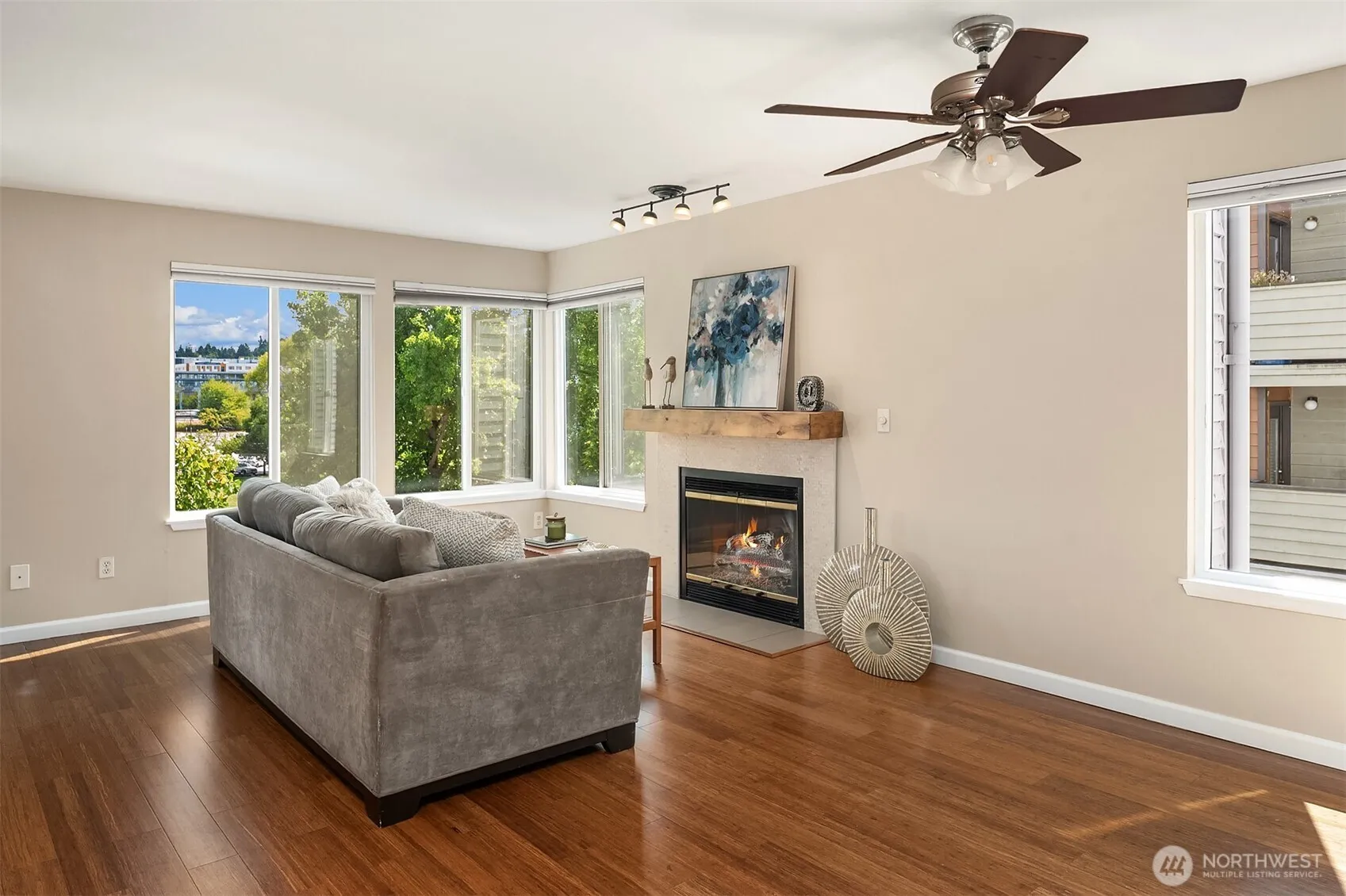 Property photo for 10329 Meridian Avenue N #202, Seattle photo 5