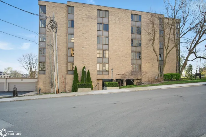 505 36th Street, Des Moines, Iowa 50312, 2 Bedrooms Bedrooms, ,2 BathroomsBathrooms,Residential,For Sale,36Th,6326792