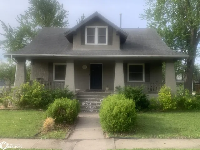305 Nw 6th Street, Leon, Iowa 50144, 4 Bedrooms Bedrooms, ,2 BathroomsBathrooms,Residential,For Sale,6Th,6329420