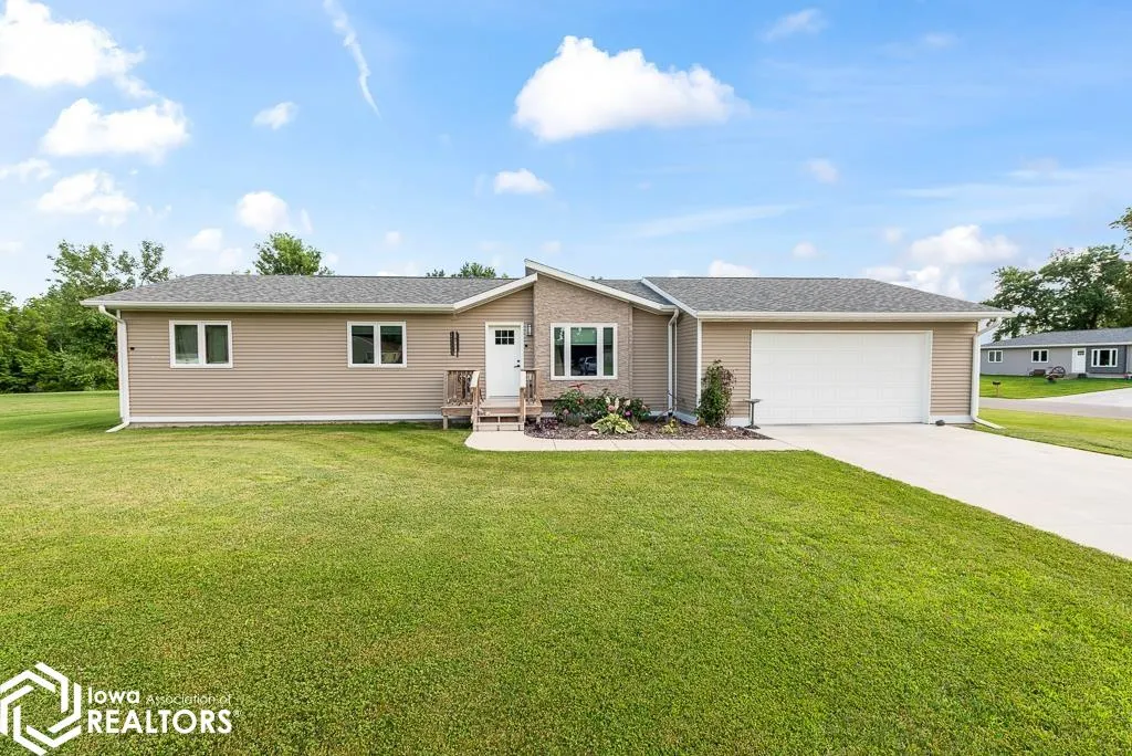 7 Nevelle Avenue, Bloomfield, Iowa 52537